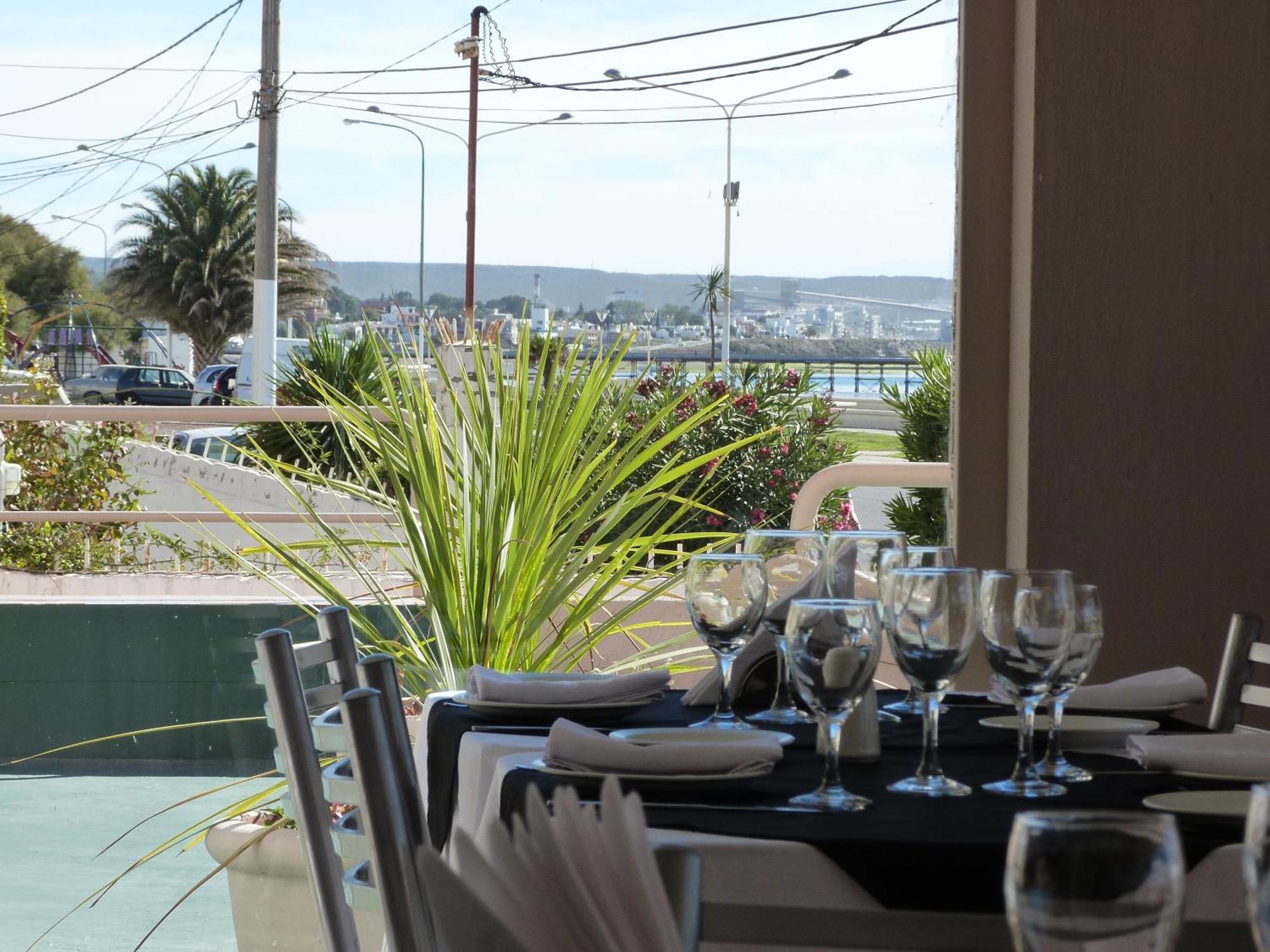 Costanera Hotel Puerto Madryn Ngoại thất bức ảnh